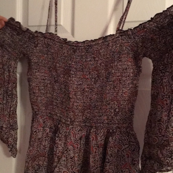 Smocked off the shoulder romper - Picture 4 of 5